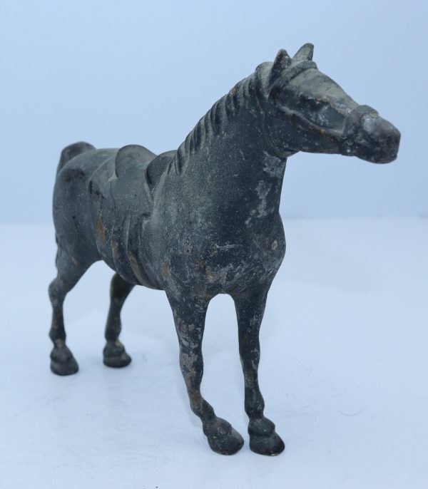 Timeless Elegance: Antique Brass Horse Statue from Pakistan"